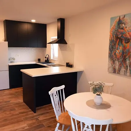 Tri Gracije Apartman *